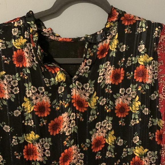 Floral Print Pom-pom dress - Picture 4 of 4